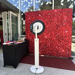 PHOTO BOOTH