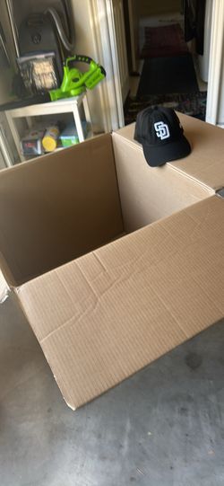 Five FREE heavy duty cardboard shopping boxes
