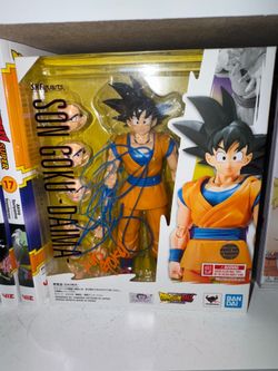 Goku adult daima sh figuarts signed