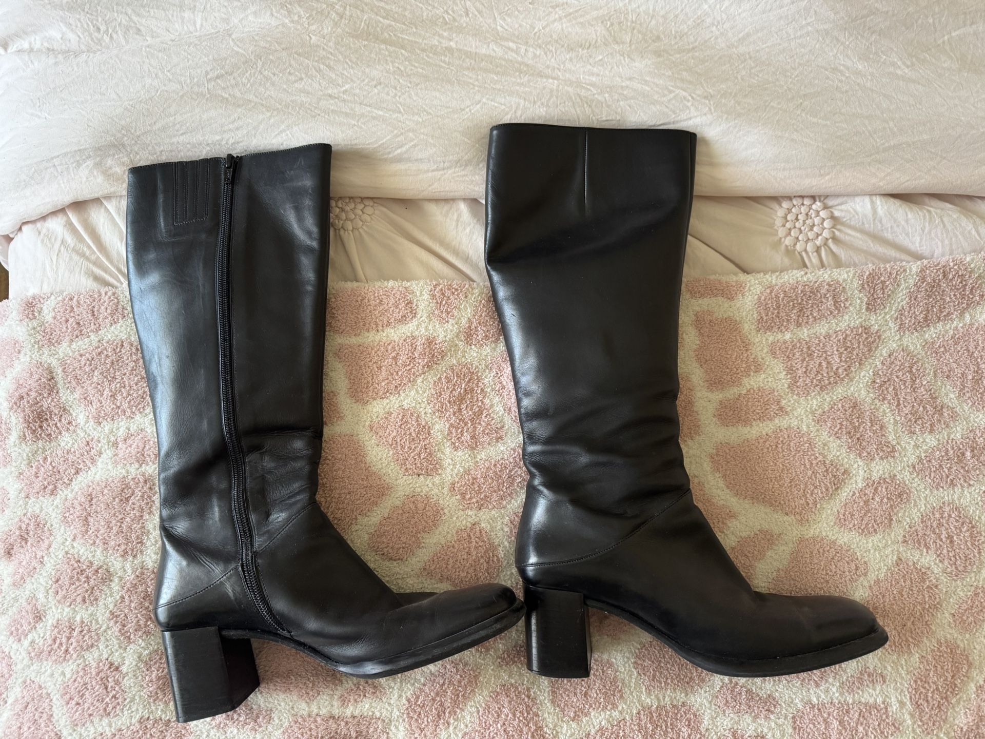 VIA SPIGA Italian Sz 7.5 Boots Knee Hi Black Butter Soft Leather Side Zip