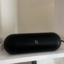 Beats Pill 