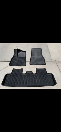 Tesla Model Y  floor mats