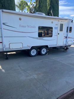 Four Winds Travel Trailer RV NICE!!!