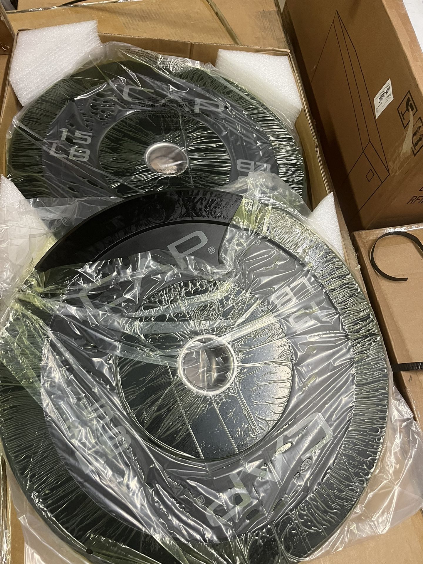 BRAND NEW - Set of 2 - 15lb CAP Barbell Olympic Rubber Bumper Plates