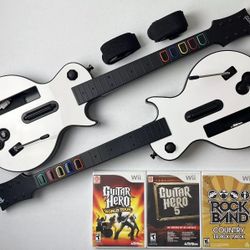 Nintendo Wii Guitar Hero World Tour Dual Guitar Bundle w/ Box 3 Games GH5 Lot