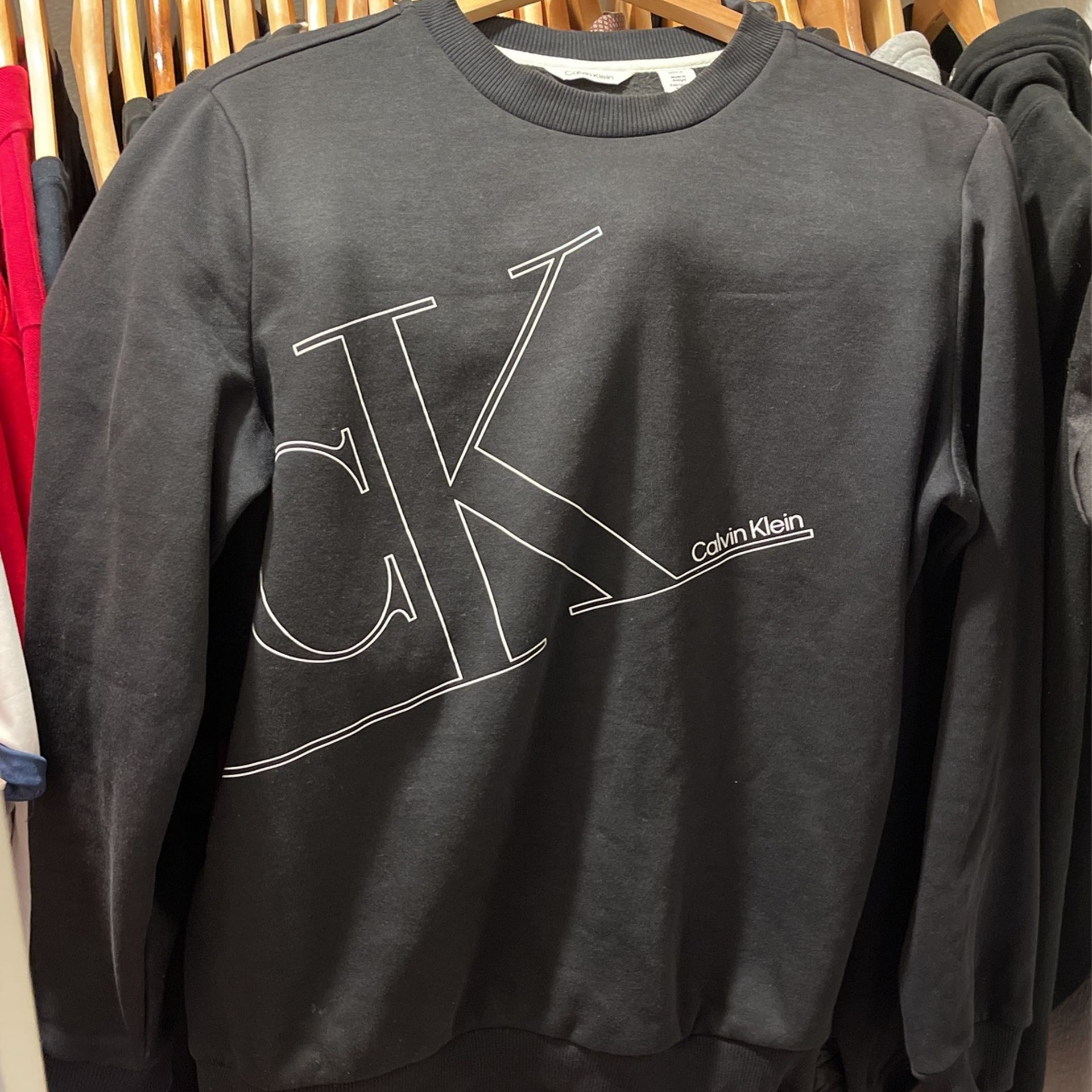 Calvin Klein crewneck New!