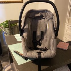 Urbini Car seat 