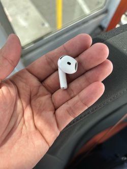 AirPods 4