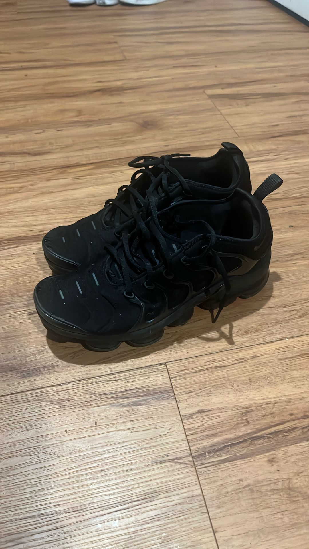 Nike Vapor Maxes Size 9