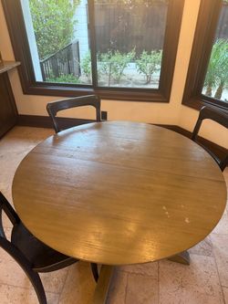 Pottery Barn Dining Table w/ 4 Bistro Chairs