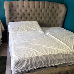 King Size Bed w/Frame 