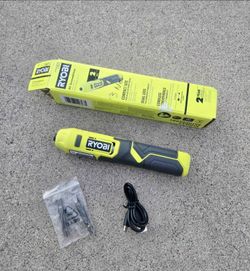 RYOBI 4V Rechargeable Screwdriver KIT