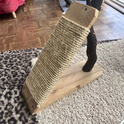 Cat Scratcher