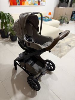 Nuna Stroller & Car Seat Travel System Bundle