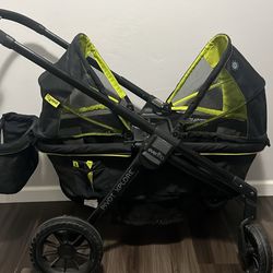 Evenflo Pivot Wagon Stroller 