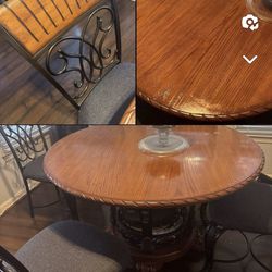 Round Kitchen Table 