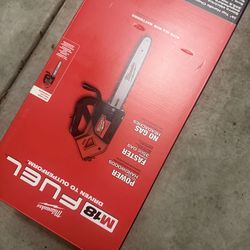 Milwaukee M18 FUEL 14 in. 18V Lithium-lon Brushless Cordless Battery Top Handle Chainsaw (Tool Only)