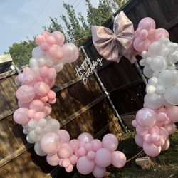 Balloon garlands