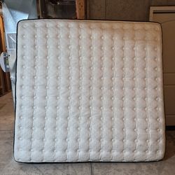 Stearns & Foster King Mattress - Excellent Condition