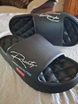 Soft slippers size 7