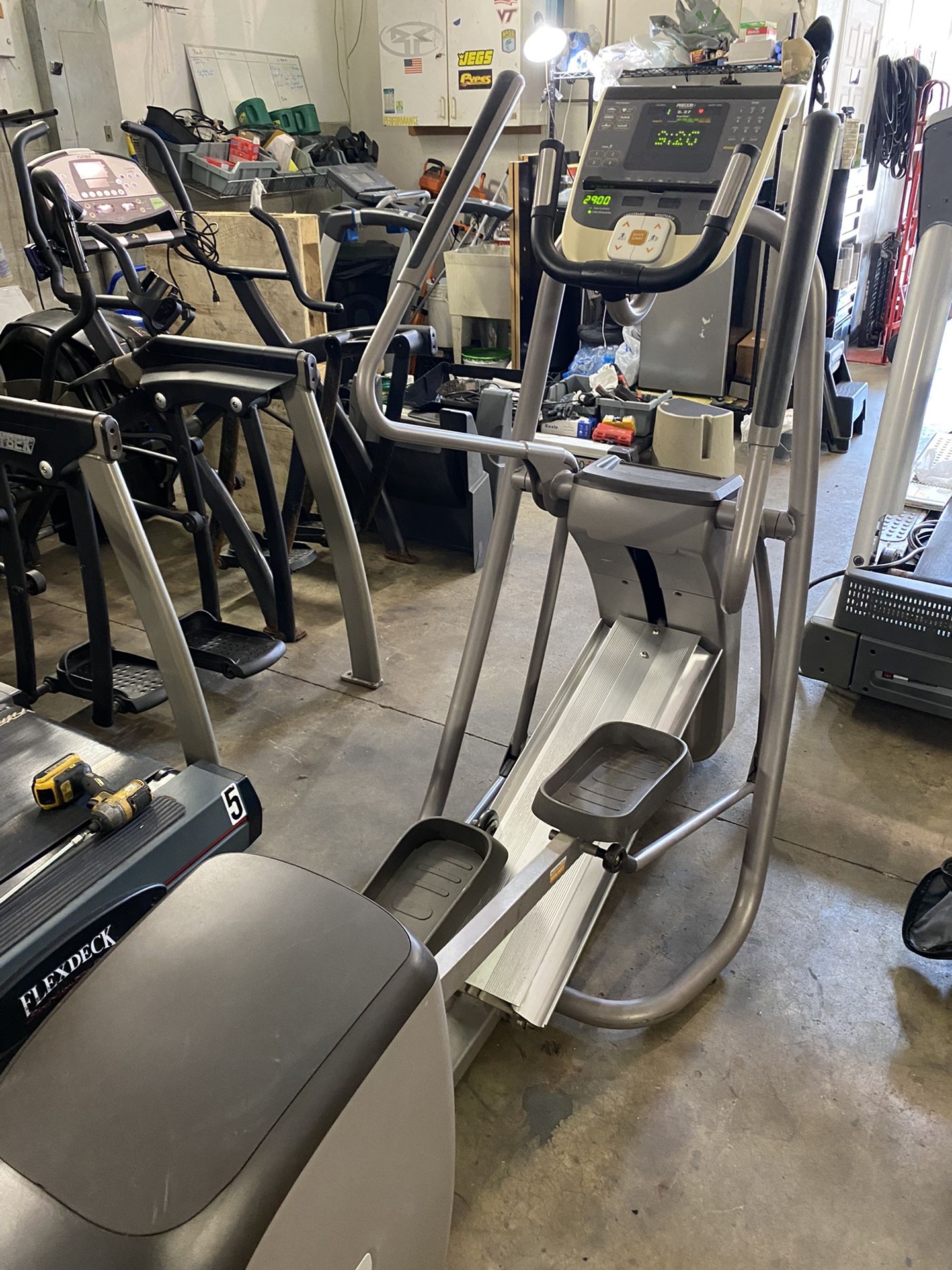 Precor 5.37 Elliptical Trainer