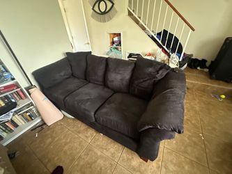 6ft  couch 3-4 seater $75 obo