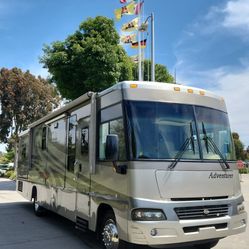 2006 Winnebago Adventurer 35ft Class A 