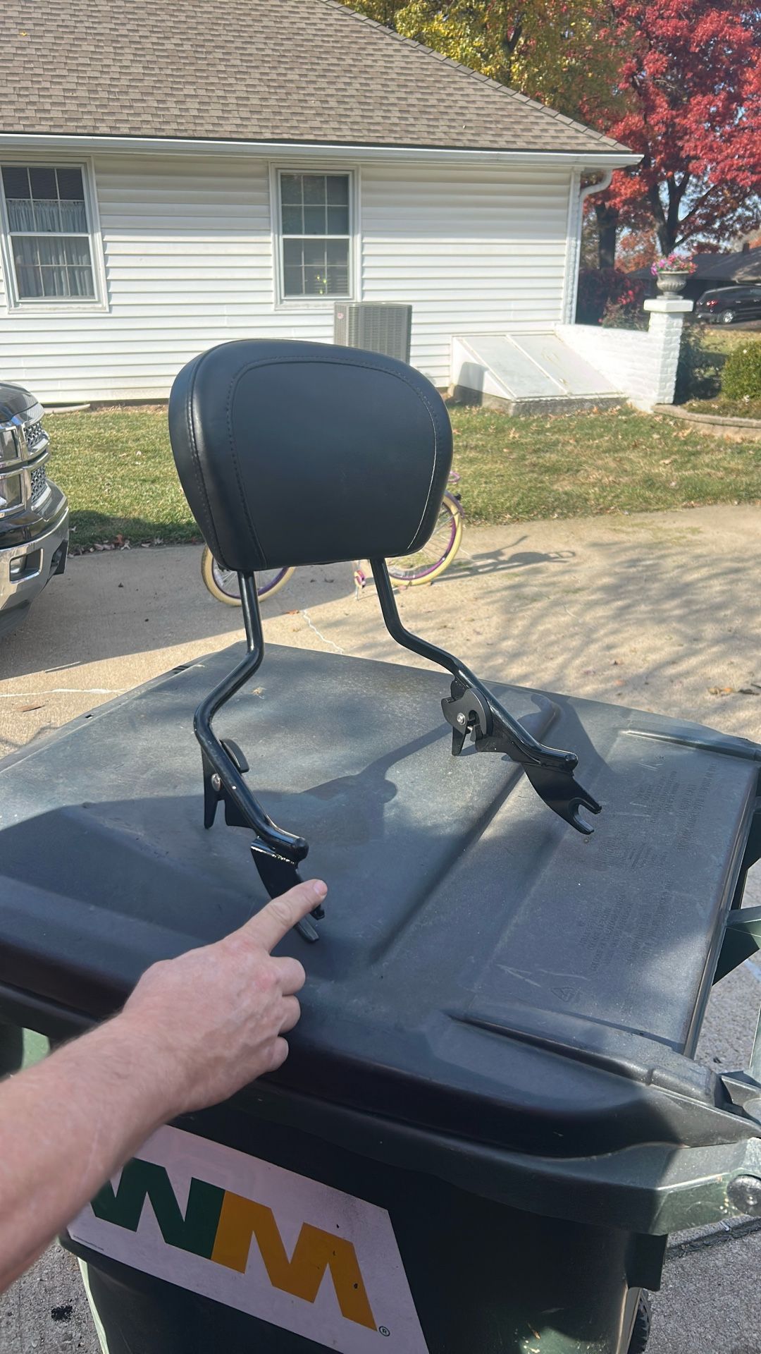 2016-2023 Harley Davidson Sissy Bar