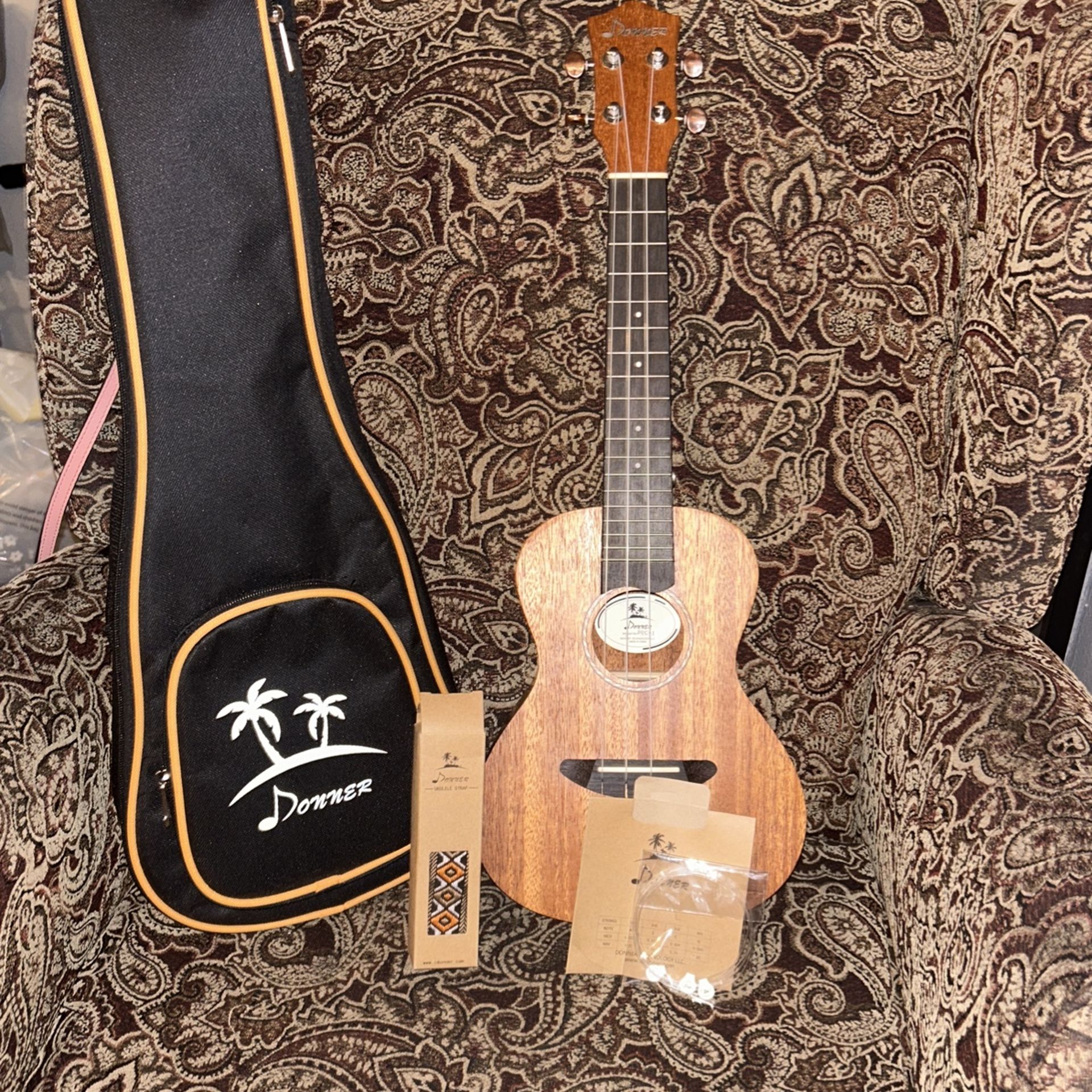 Donner Ukulele