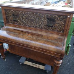 Free Antique Piano 