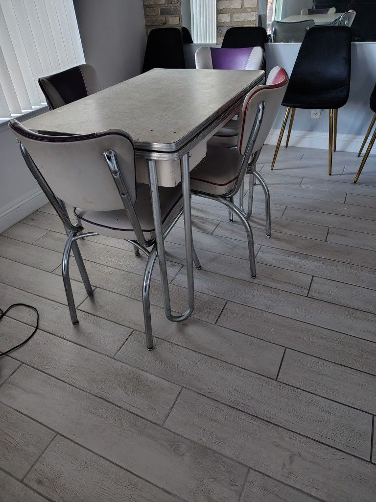  Retro Diner Table & Chairs Set
