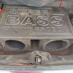 Car Stereo System With Amp.