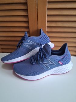 New Balance Fresh Foam ROAV Women's Running Shoe * Size: 9.5