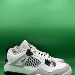 Air Jordan 4 “Military Black” Size 10.5 OG Box