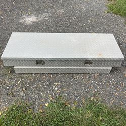 Truck Bed Tool Box 