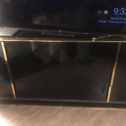Black & Gold Dresser