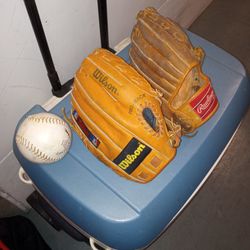 Girls Softball Gloves 