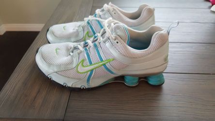 Women's Nike Shox