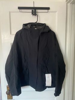 Lululemon Women RepelShell Cinch-Back Rain Jacket Size: 12 Color: Black
