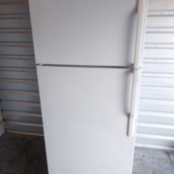 GE REFRIGERATOR