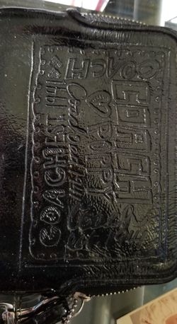 Coach Poppy wristlet like new