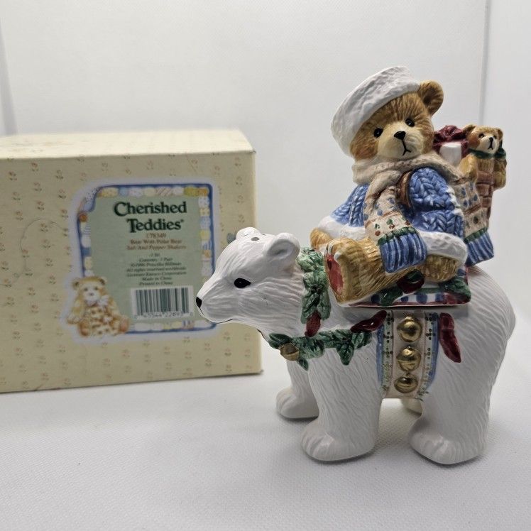 New Cherished Teddies stacking polar bear salt pepper shaker Kitchen Dinnerware 1996
MIN CONDITION, STORED IN THE BOX, COMES WITH ORIGINAL PACKAGIN