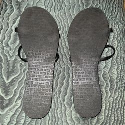 Sandles (Tkees)