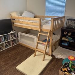 Max & Lilly Kids Twin Over Twin Low Bunk Bed 