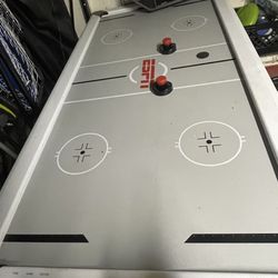 Air Hockey Table