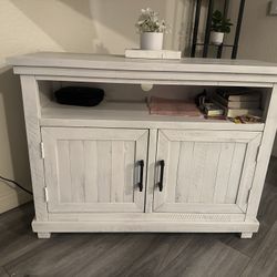 Tv Center 
