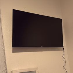 42 Inch TCL Roku Tv Like New