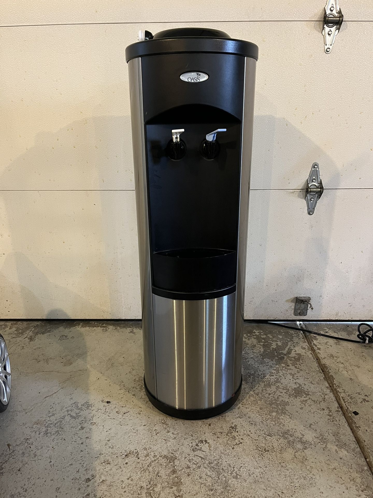 Oasis Water Cooler