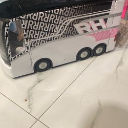 Truck Dolls Stage 