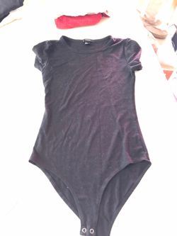 Forever 21 woman’s short sleeve bodysuit size S